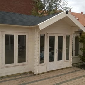 Houtstapelbouw